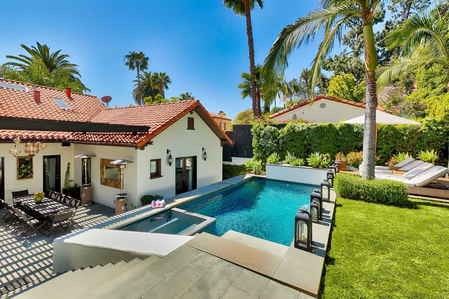 Villa Hollywood Elegance | Luxury Home n Beverly Hills|HauteRetreats
