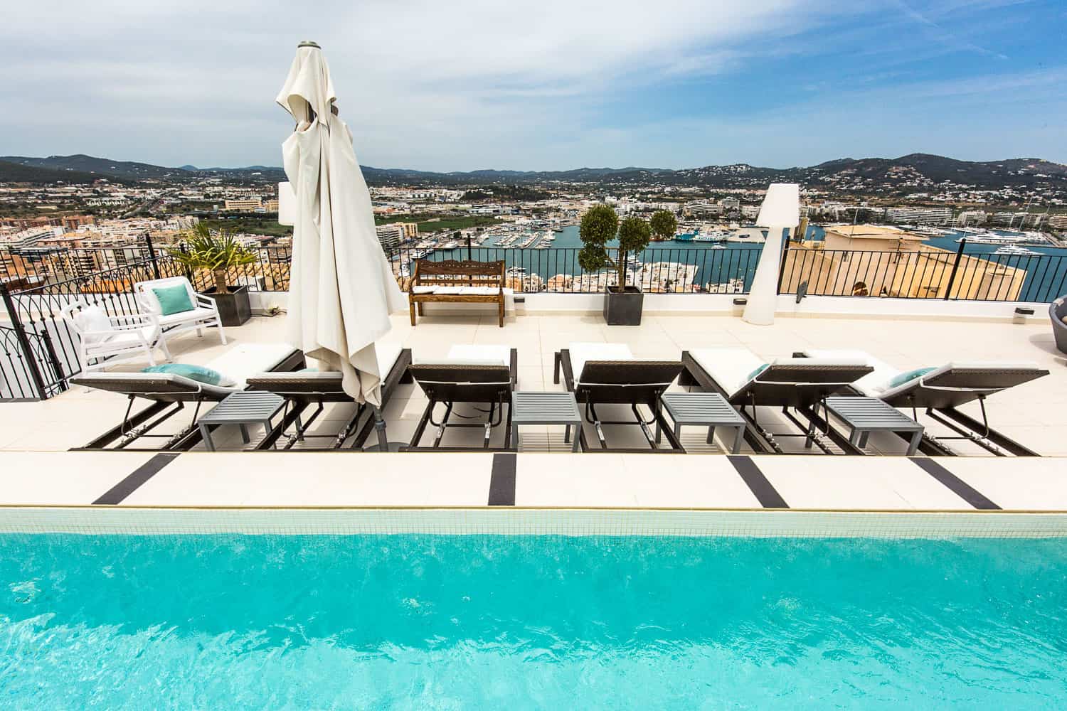 Villa Vista | Ibiza Villa Rentals | Haute Retreats
