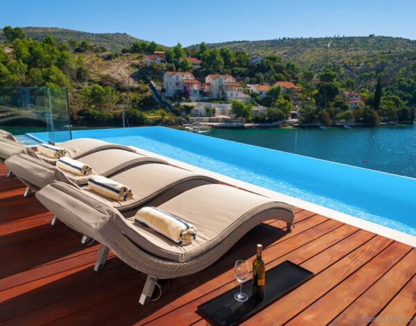 Infinity | 5 BR