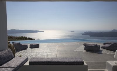 A Private Chef on Santorini: What Fully Staffed Holiday Villas in Santorini Actually Deliver