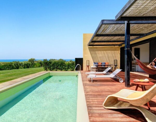 Pool Suite Iris – Verdura