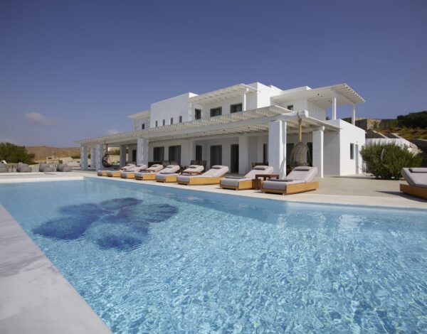 Villa Livadi | 17 BR