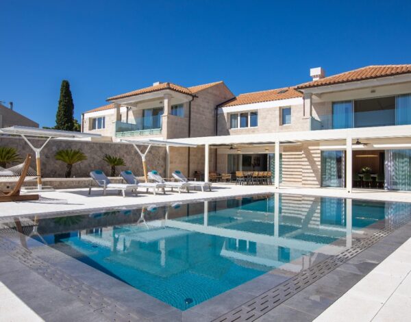 Stella | 4 BR
