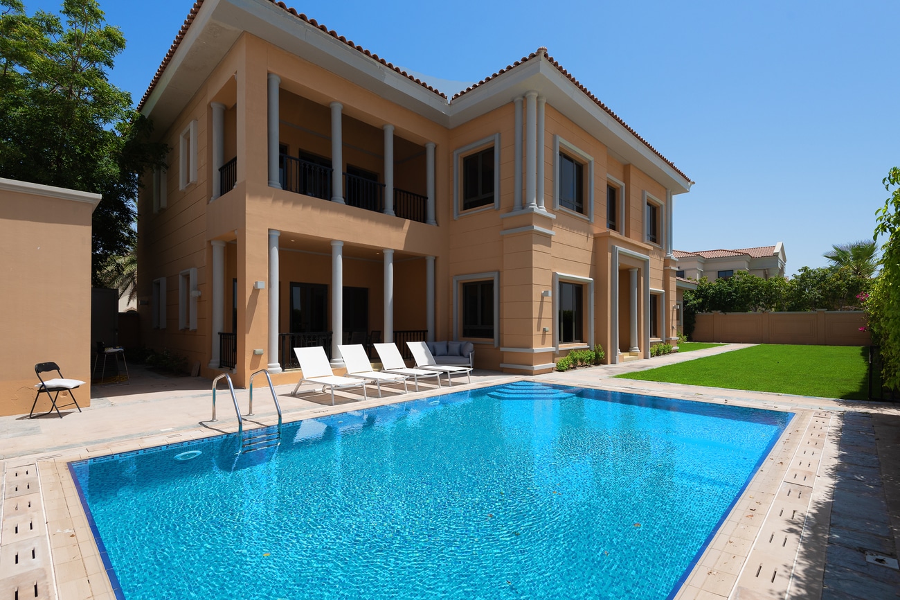Villa with Private Pool and Beach | 5 BR | Dubai Villa Rental