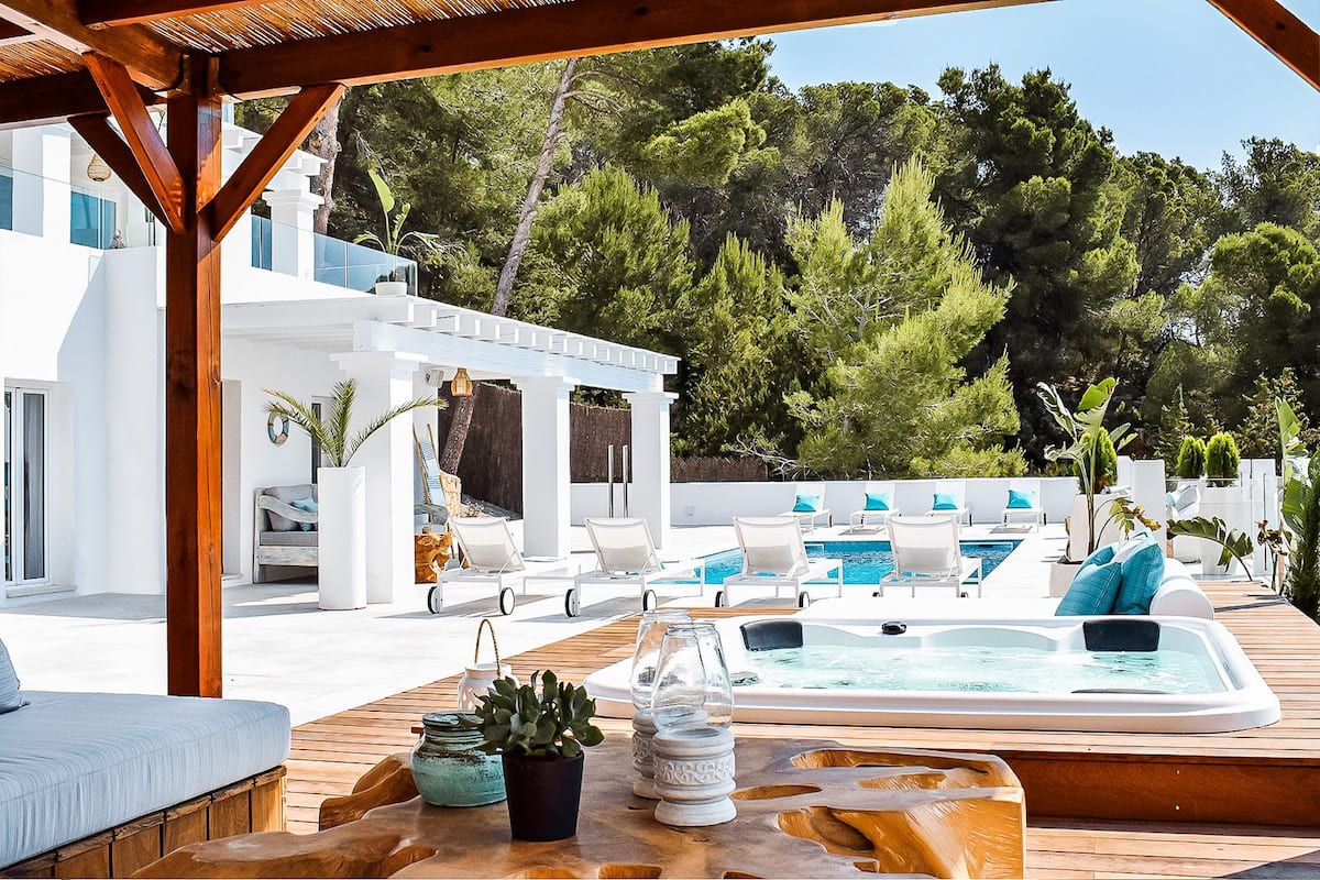 Casa Chic | 4 BR | Ibiza Villas | Haute Retreats