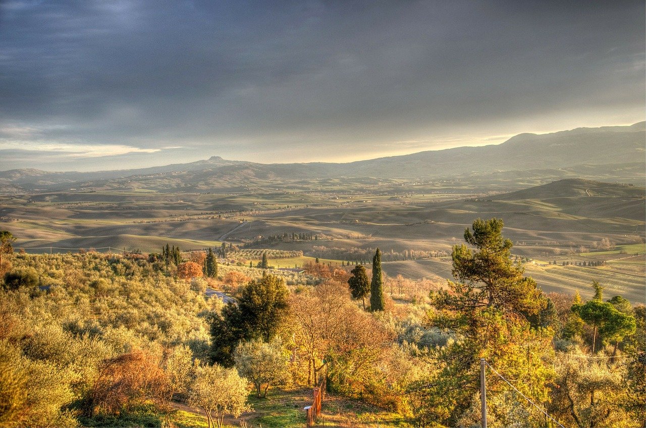 A Tuscan hill town above the surrounding countryside
