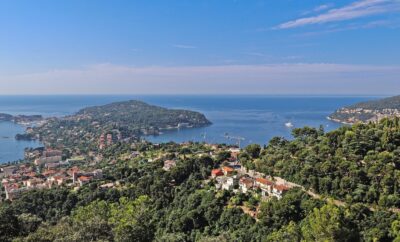 A Staffed Riviera Villa: Yacht Transfers, Beach-Club Tables and Private Chefs