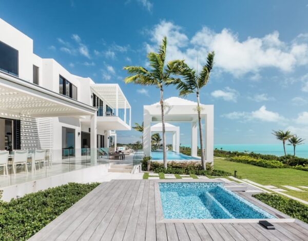 Triton Villa | 10 BR
