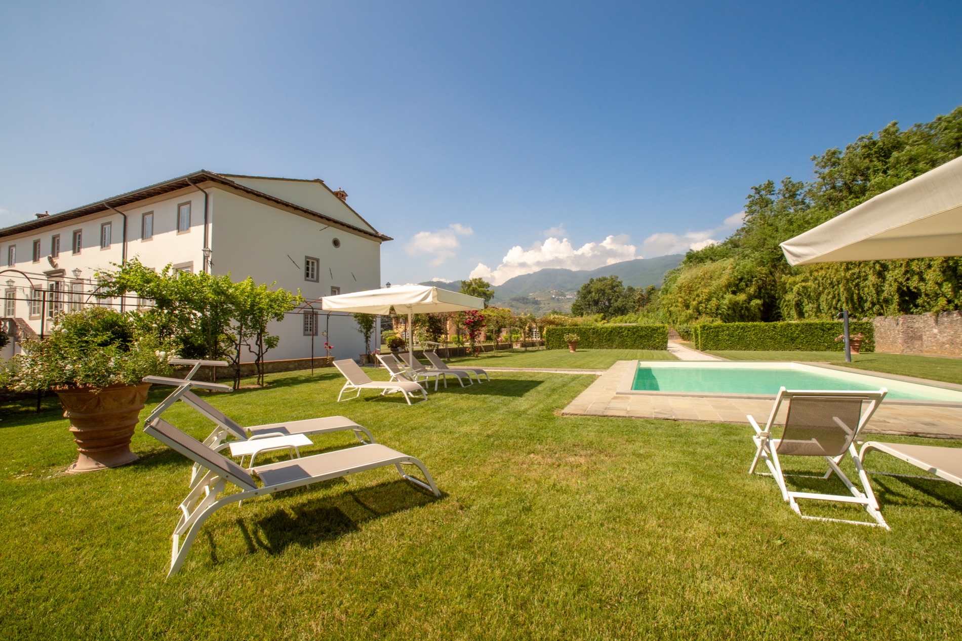 Moscheni | Tuscany Villas for Rent | Haute Retreats