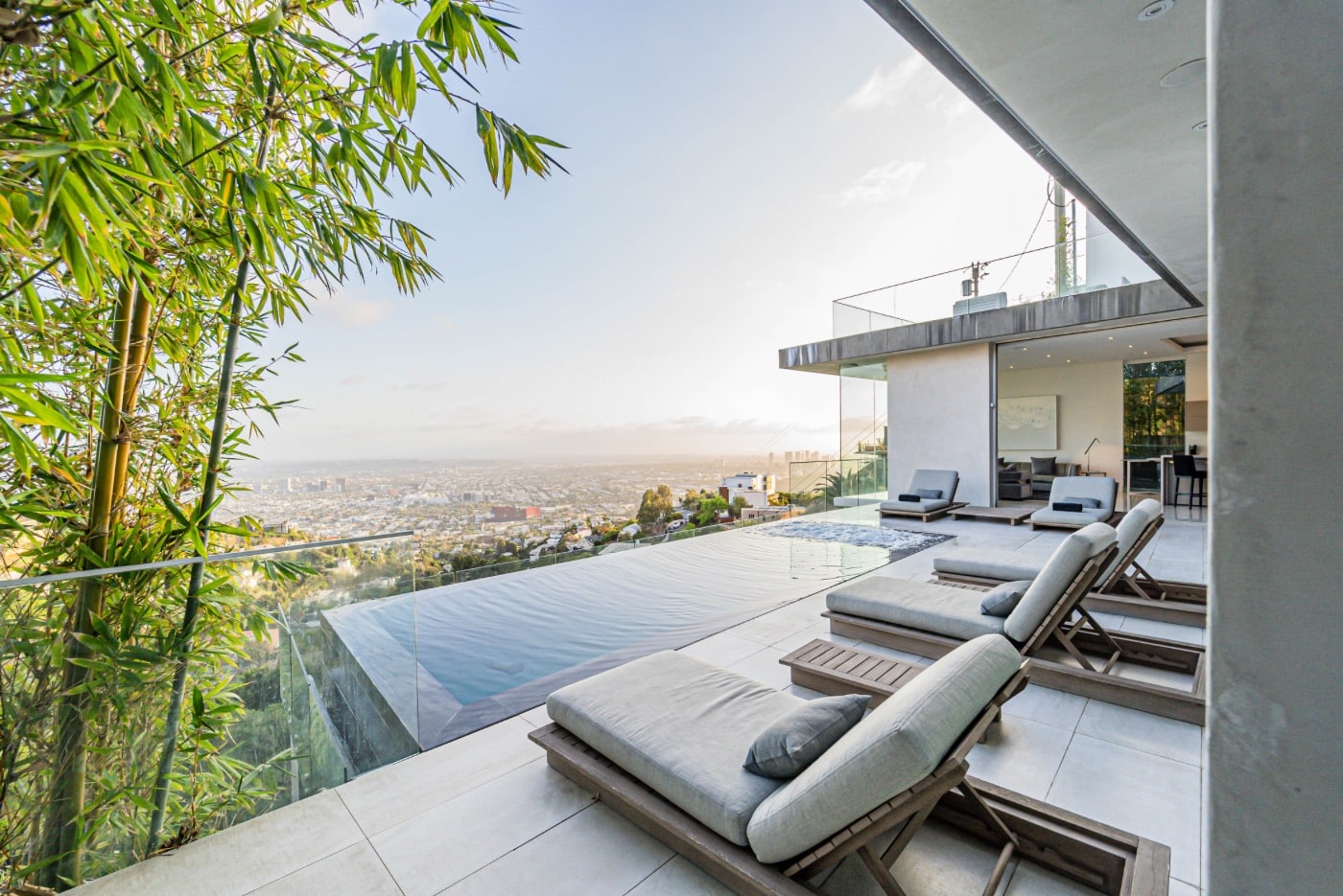 Villa Plaza | Mansions for rent Los Angeles | Haute Retreats