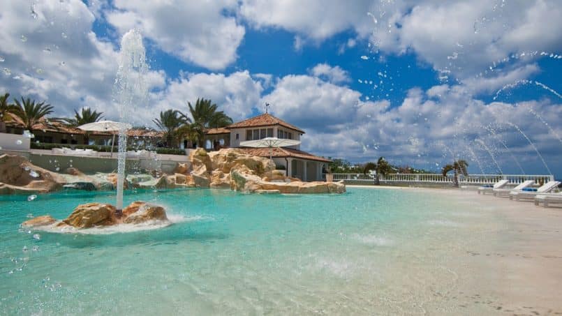 Luxury Villas in St Martin for NYE