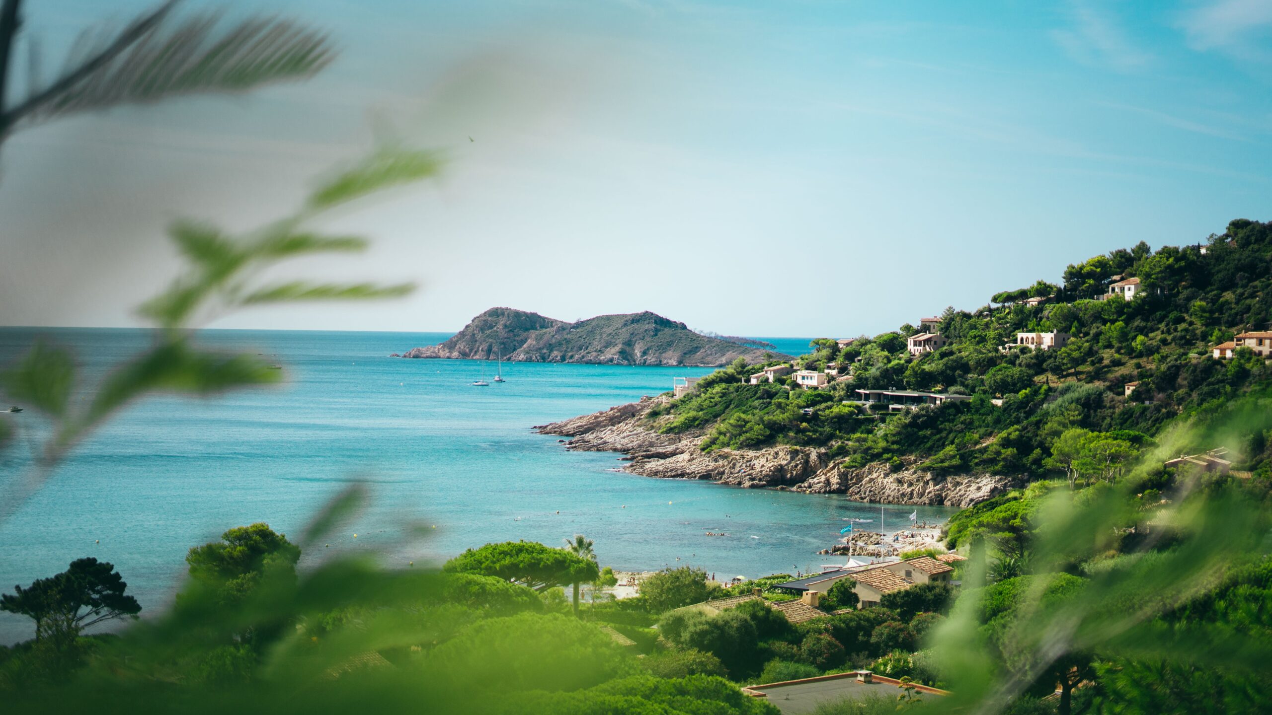 A Staffed Riviera Villa: Yacht Transfers, Beach-Club Tables and Private Chefs 4 Turquoise cove and beach club near Saint-Tropez on the French Riviera