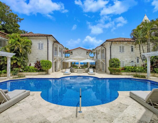 Bachelor Hall | 7 BR