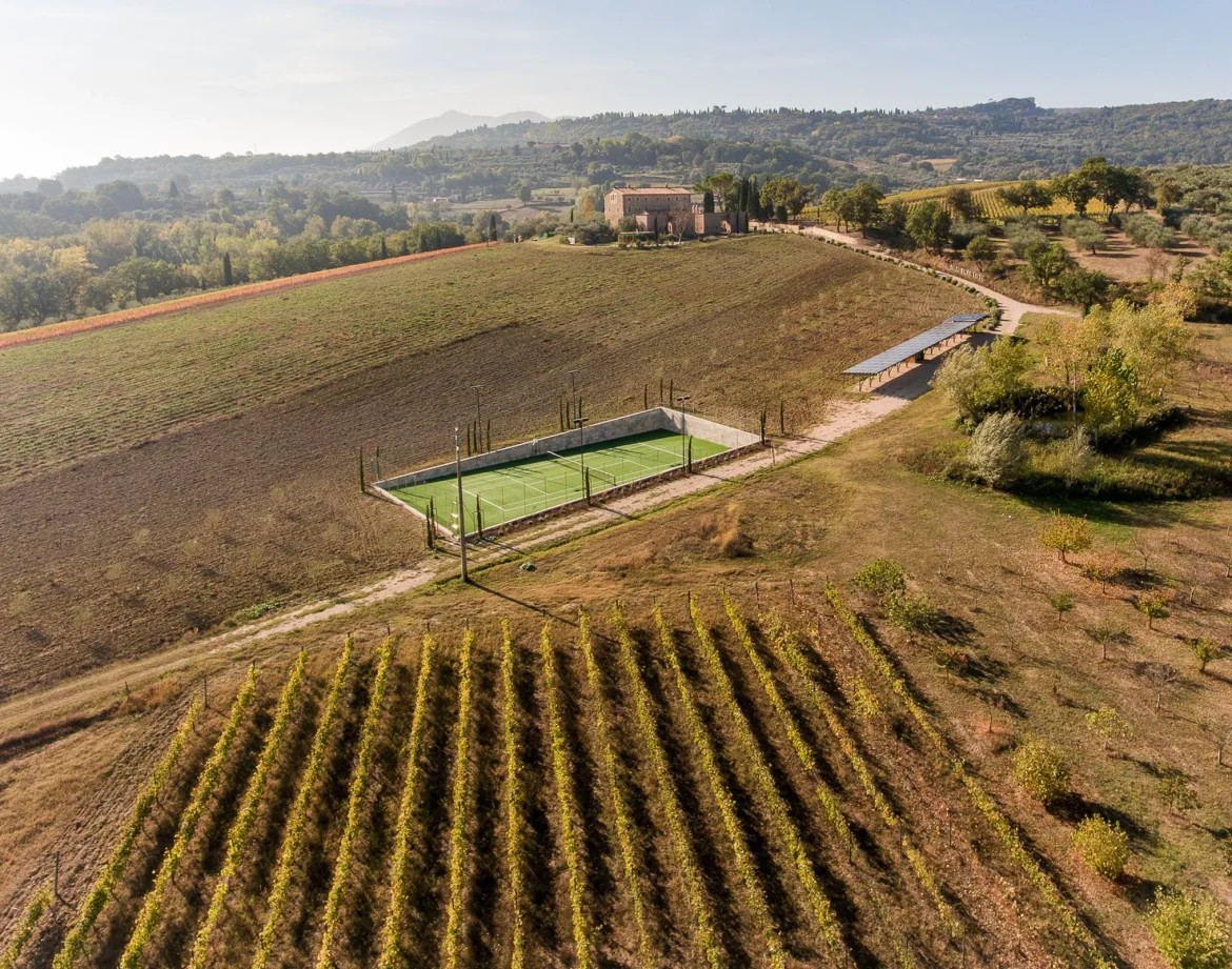 5 Tuscany Villas for Rent with Tennis Court