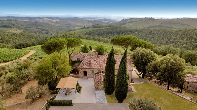 Villa Zietta among cypresses and olive groves in the Tuscan hills