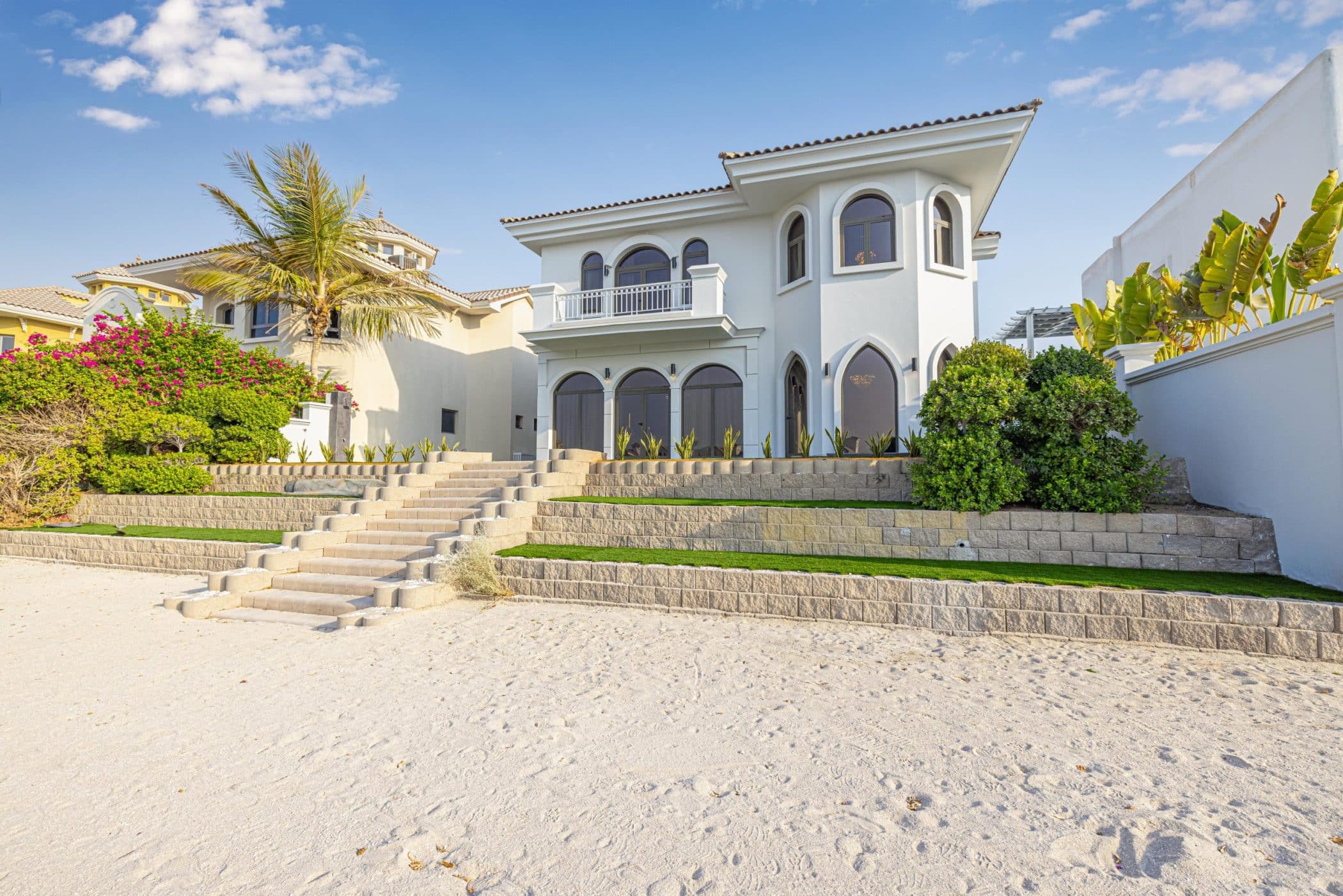 An incredible fresh villa on Palm Jumeirah
