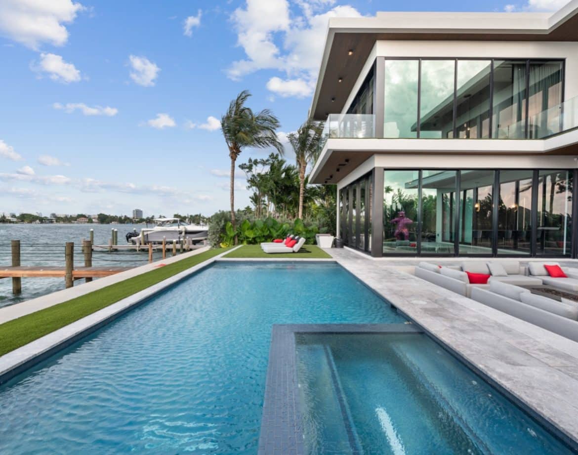 Best Places to Visit in May USA for a Luxury Spring Escape