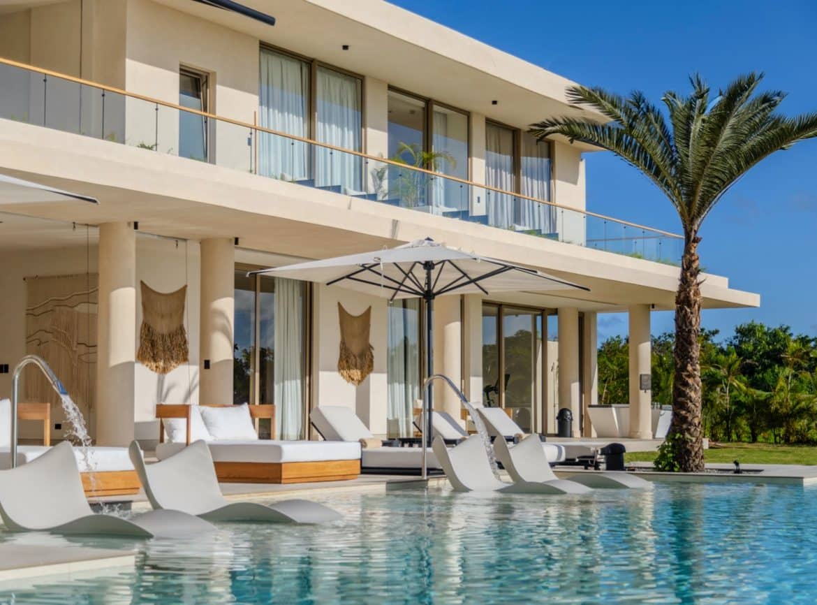Are You Getting the Best Luxury Villa Rentals to Stay while on Vacation?