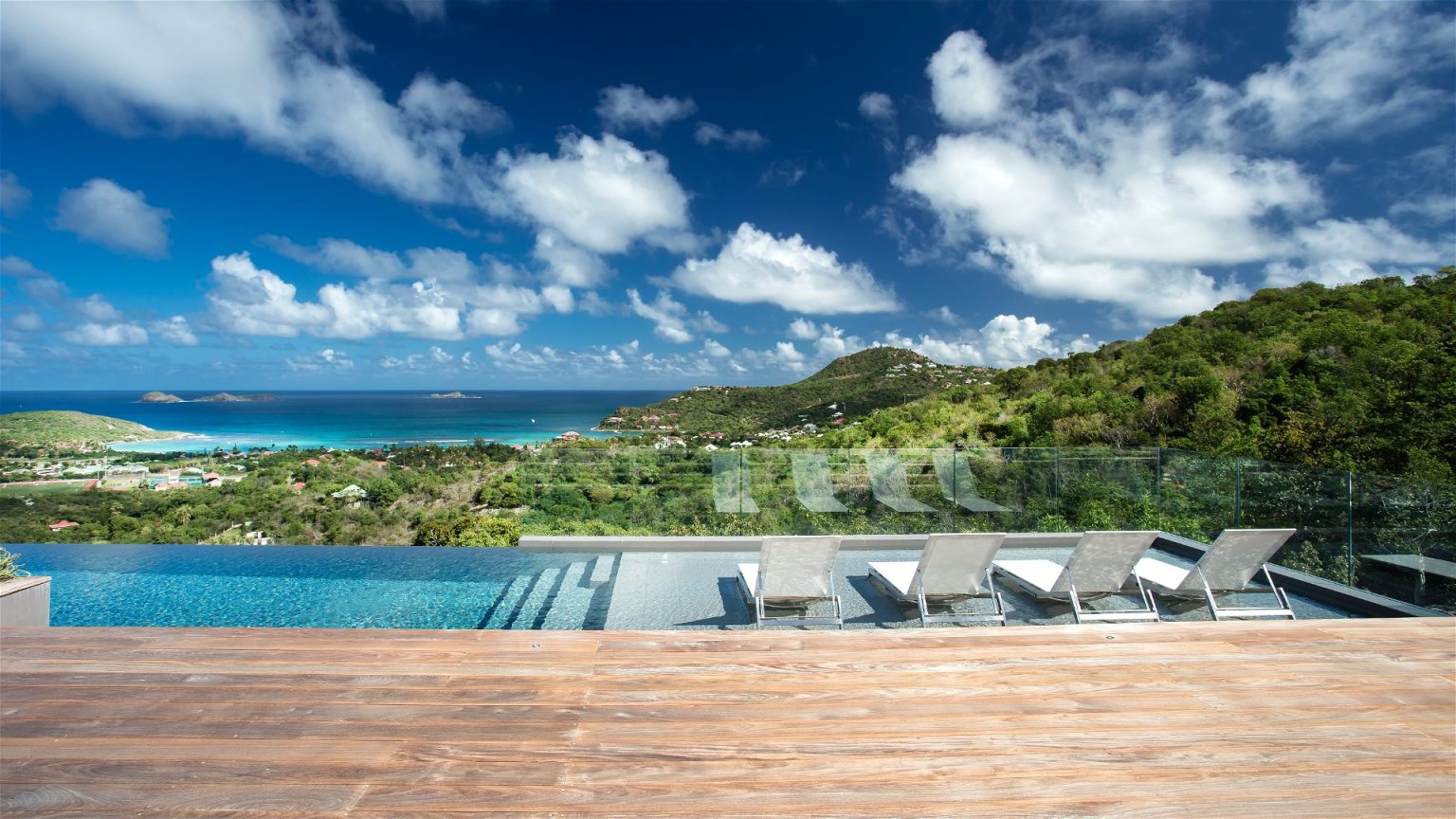 Top Luxury Spring Holiday Destinations Around the World