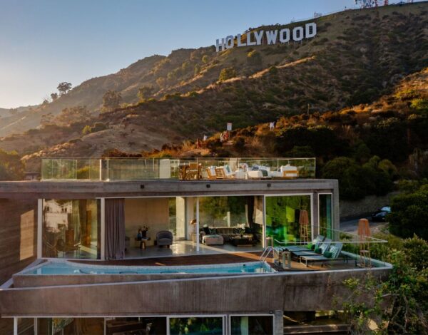 Hollywood Star Residence