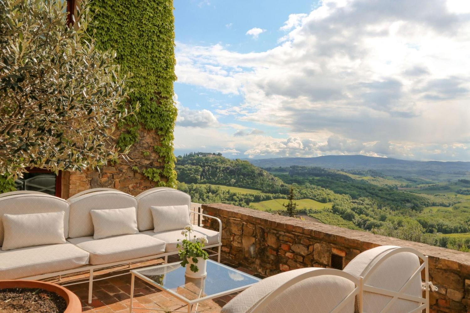 What Is the Best Season to Rent a Villa in Tuscany?