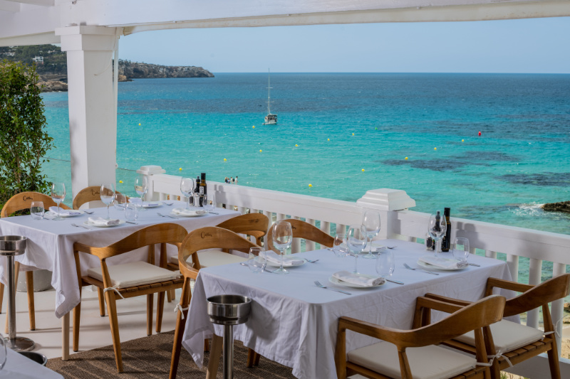 Ibiza: 6 Top Restaurants for Best Sunsets 4 Ibiza: 6 Top Restaurants for Best Sunsets - cottonbeachclub 2024 05