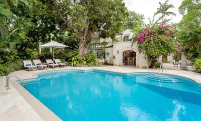 Top Luxurious and Beachfront Villas in Barbados