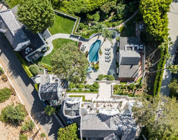 Aerial view of luxurious estate. - Summitridge