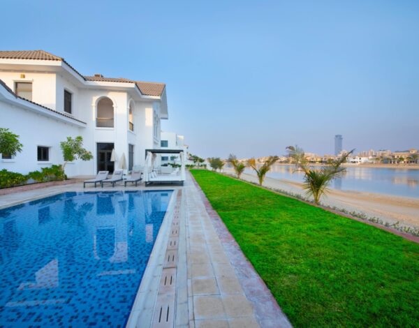 Luxury Villa w/ Dramatic Vw Private Beach & Pool