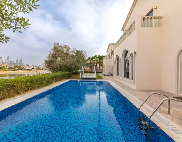 Luxury Beachfront Villa Palm Jumeirah