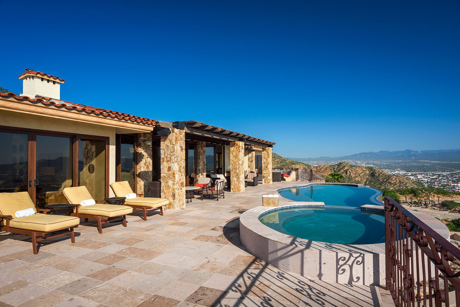 Casa Cielo at Pedregal