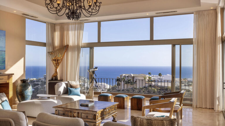 The living room of Villa Vista Celeste looking out to the Pacific, Pedregal
