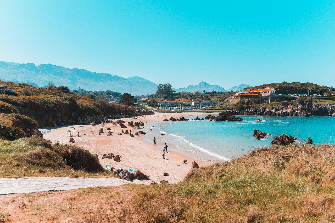 A Perfect Week in Mallorca: Itinerary for First-Time Visitors 6 A Perfect Week in Mallorca: Itinerary for First-Time Visitors - beach 4533728 1280