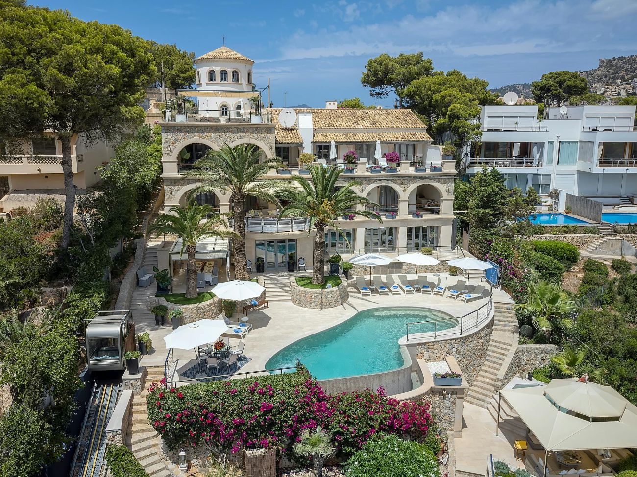 Discover the Magic of Spain: Why the Off-Season is the Best Time to Experience Luxury Villas 3 Discover the Magic of Spain: Why the Off-Season is the Best Time to Experience Luxury Villas - casa en el mar 08112024 030638429