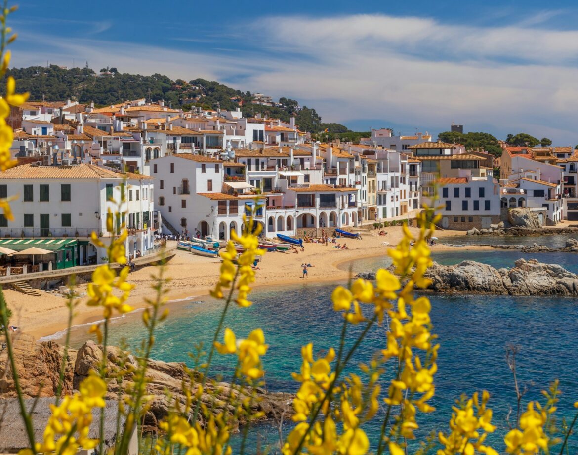 Discover the Magic of Spain: Why the Off-Season is the Best Time to Experience Luxury Villas