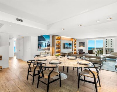1 Hotel & Homes 1120