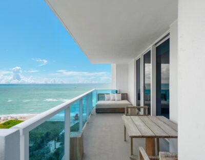1 Hotel & Homes 1219
