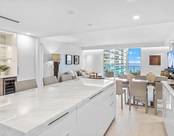 Roney Palace 641