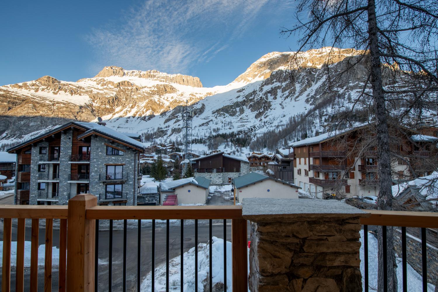 7 Ways ski luxury chalets Beat Hotels This Winter 7 7 Ways ski luxury chalets Beat Hotels This Winter - Chalet 1850 haute retreats 42