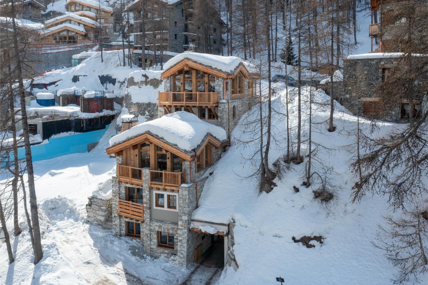 7 Ways ski luxury chalets Beat Hotels This Winter 1 7 Ways ski luxury chalets Beat Hotels This Winter - Chalet 1850 haute retreats 48