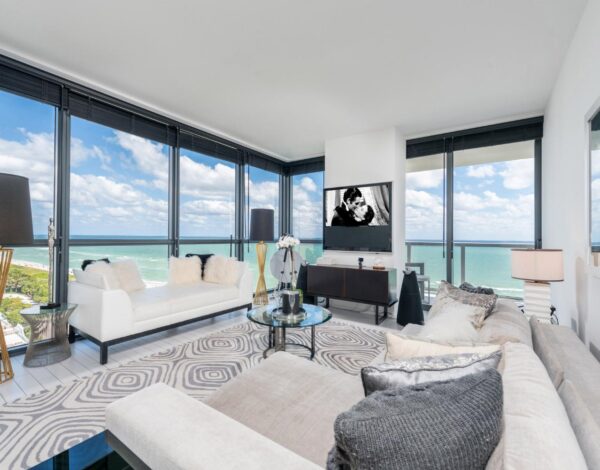 W South Beach 3B1229