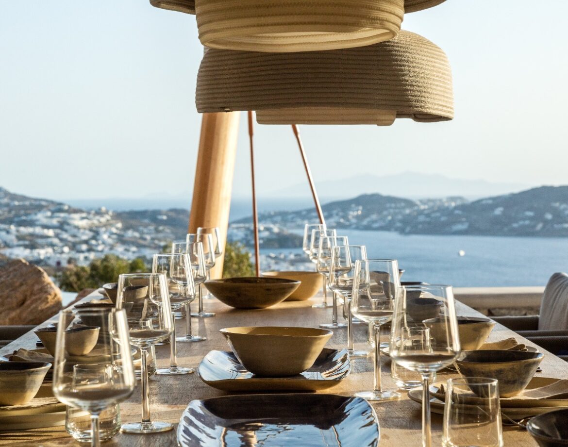 Haute Moments: Where VIPs Stay – The Best Luxury Villas in Mykonos