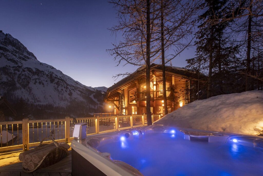 Luxury Chalet Rental in Courchevel: 1850 vs Méribel vs Val d'Isère — Your Christmas 2026 Chalet, and Why February 2027 Opens Now 3 Luxury Chalet Rental in Courchevel: 1850 vs Méribel vs Val d'Isère — Your Christmas 2026 Chalet, and Why February 2027 Opens Now - Machapuchare val disere Haute Retreats
