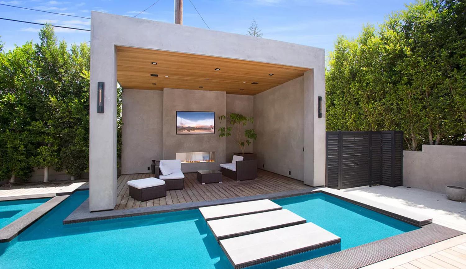 The Foothill Mansion