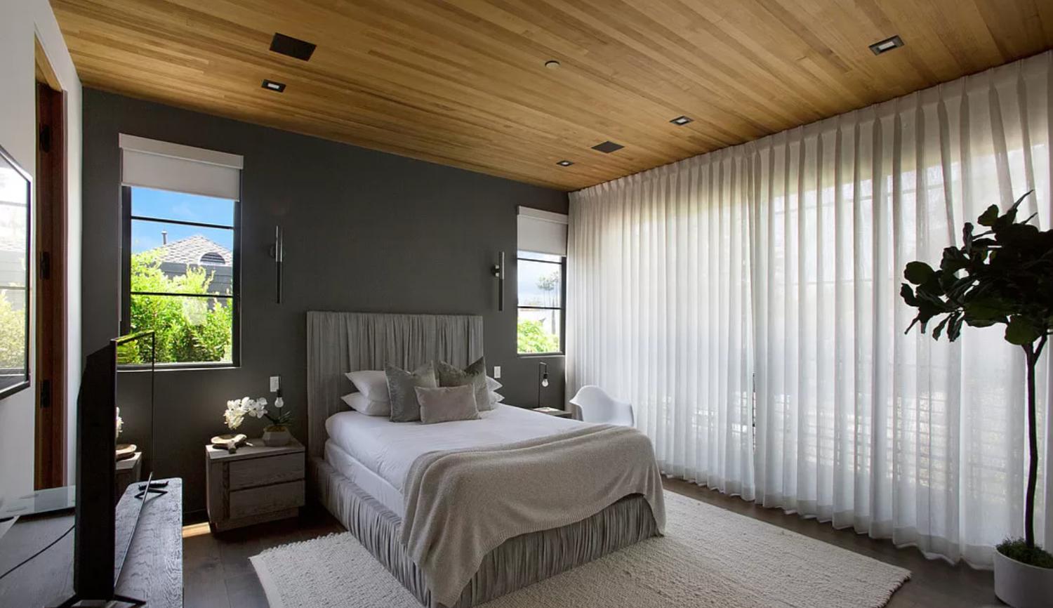 The Foothill Mansion