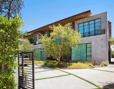 The Foothill Mansion