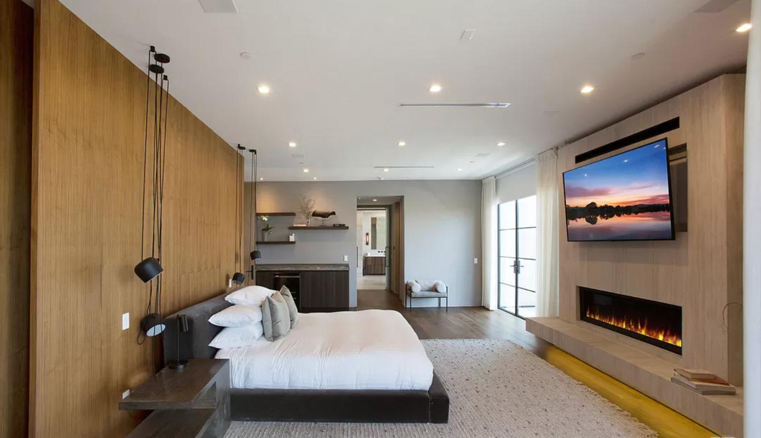 The Foothill Mansion