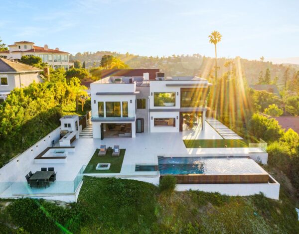 The Gayle Villa