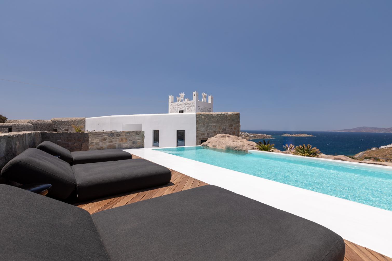 Top 10 Luxury Villa Rentals with Ocean View 10 Top 10 Luxury Villa Rentals with Ocean View - Villa Aquamarine Haute retreats 2025 52