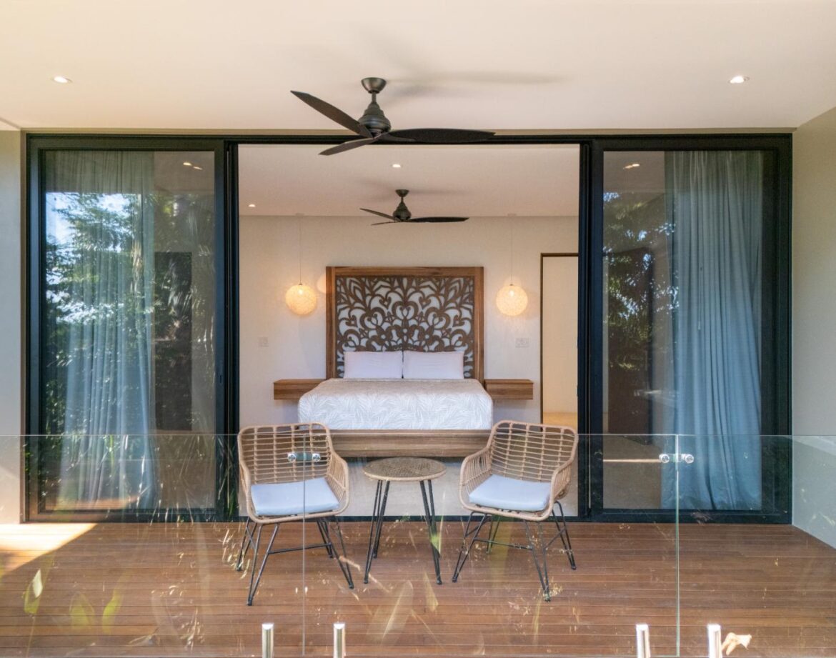 What Defines a Luxury Dining Experience at Haute Retreats?